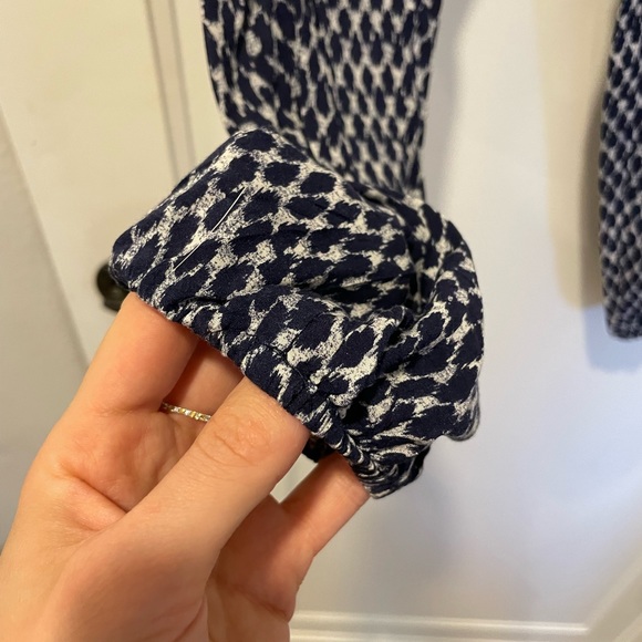 Soft Joie size XS navy blue pattern jogger/travel pant - Picture 3 of 7